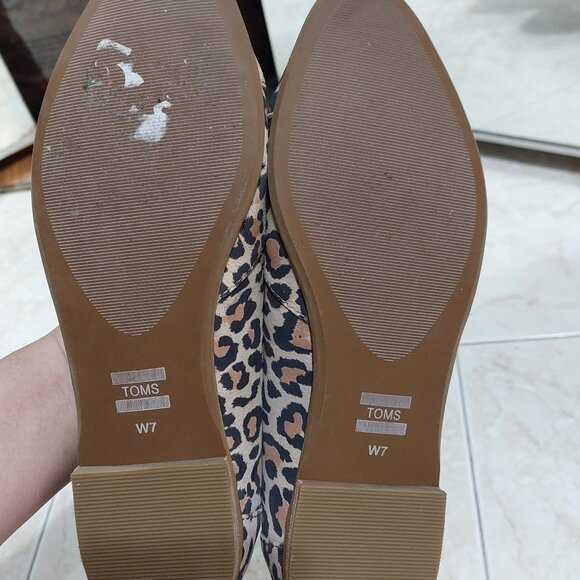 TOMS Julie Desert Tan Leopard Cheetah Animal Print Slip On Comfort Ballet Flats - Picture 10 of 10